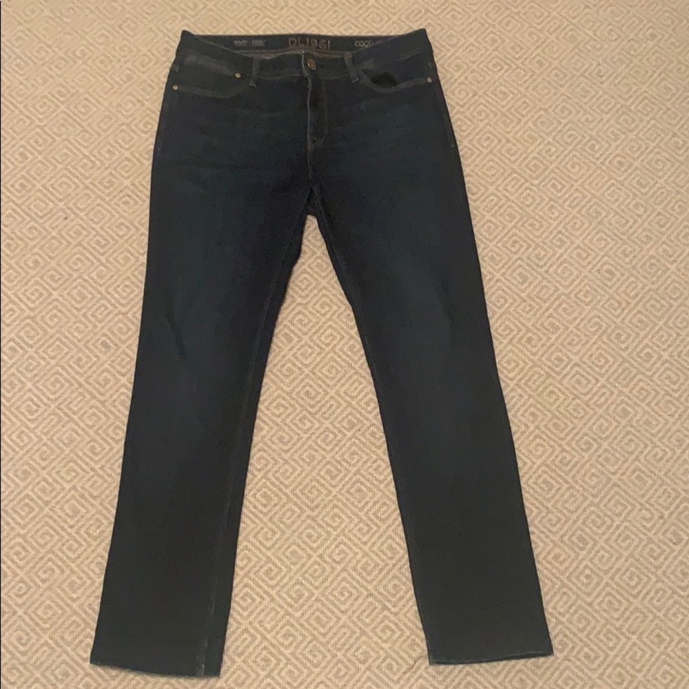 DL 1961 Coco Curvy Straight Jeans - Picture 6 of 6
